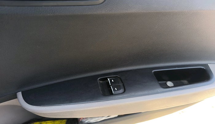 2015 Hyundai Xcent BASE 1.1, Diesel, Manual, 76,703 km, interior