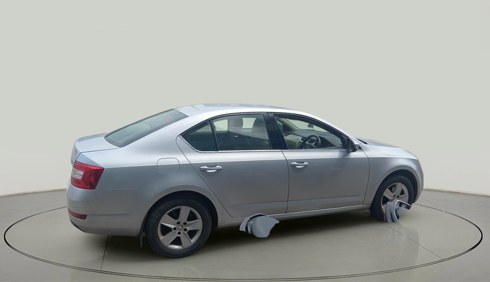 2017 Skoda Octavia 2.0 TDI CR AMBITION AT, Diesel, Automatic, 3,24,357 km, exterior