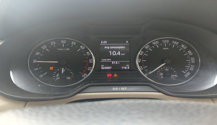 2017 Skoda Octavia 2.0 TDI CR AMBITION AT, Diesel, Automatic, 3,24,357 km, interior