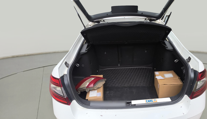 2018 Skoda Octavia 2.0 TDI L&K AT, Diesel, Automatic, 1,03,047 km, exterior