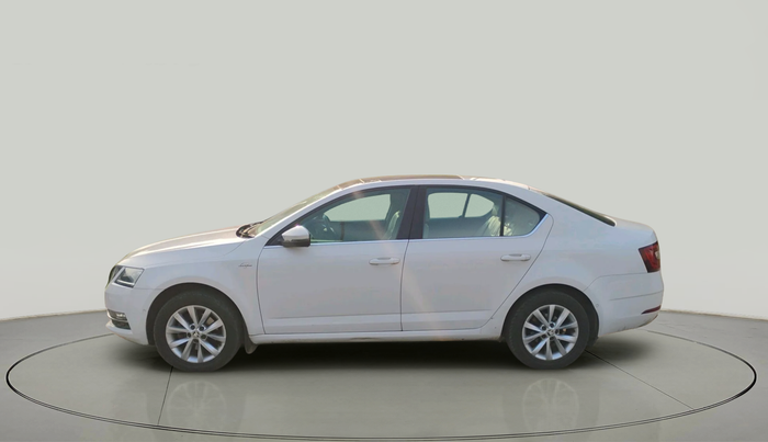 2017 Skoda Octavia 2.0 TDI L&K AT, Diesel, Automatic, 1,19,476 km, exterior