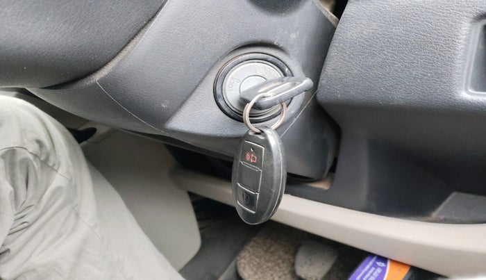 2016 Datsun Go T, Petrol, Manual, 68,809 km, interior