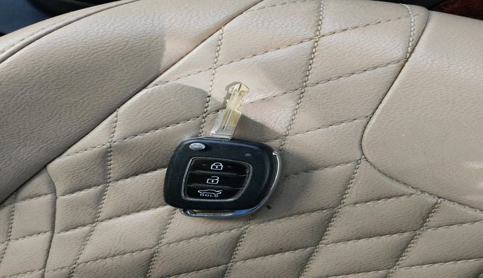 2021 Hyundai AURA S 1.2 CNG, Petrol, Manual, 1,36,510 km, interior