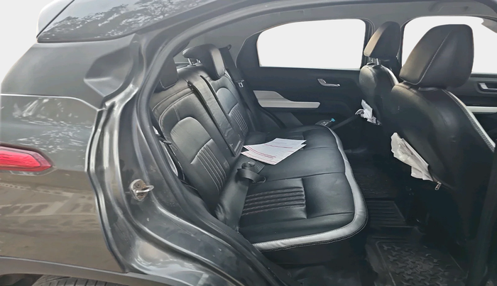 2022 Tata PUNCH CREATIVE  MT, Petrol, Manual, 45,609 km, interior