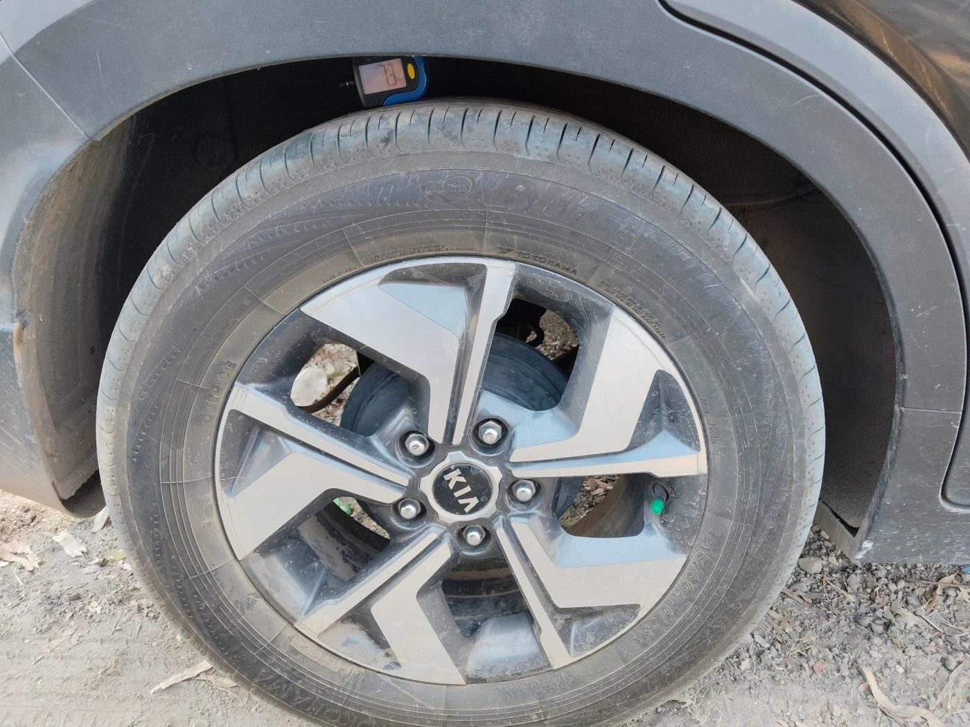 2020 KIA SONET HTX PLUS 1.0 IMT, Petrol, Manual, 64,882 km, tyre