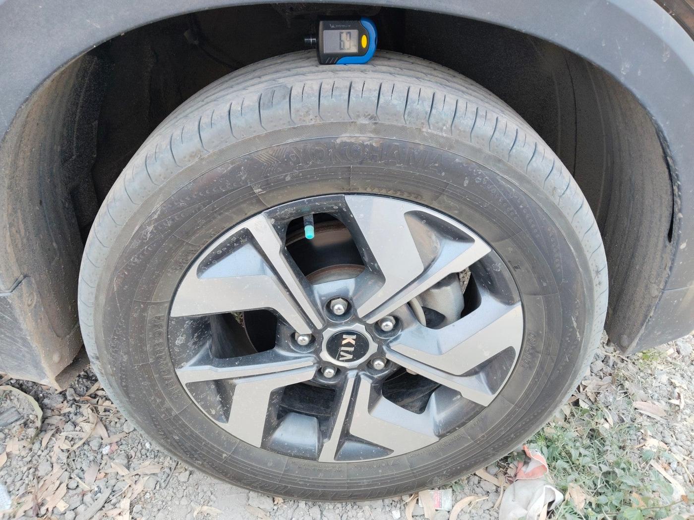 2020 KIA SONET HTX PLUS 1.0 IMT, Petrol, Manual, 64,882 km, tyre