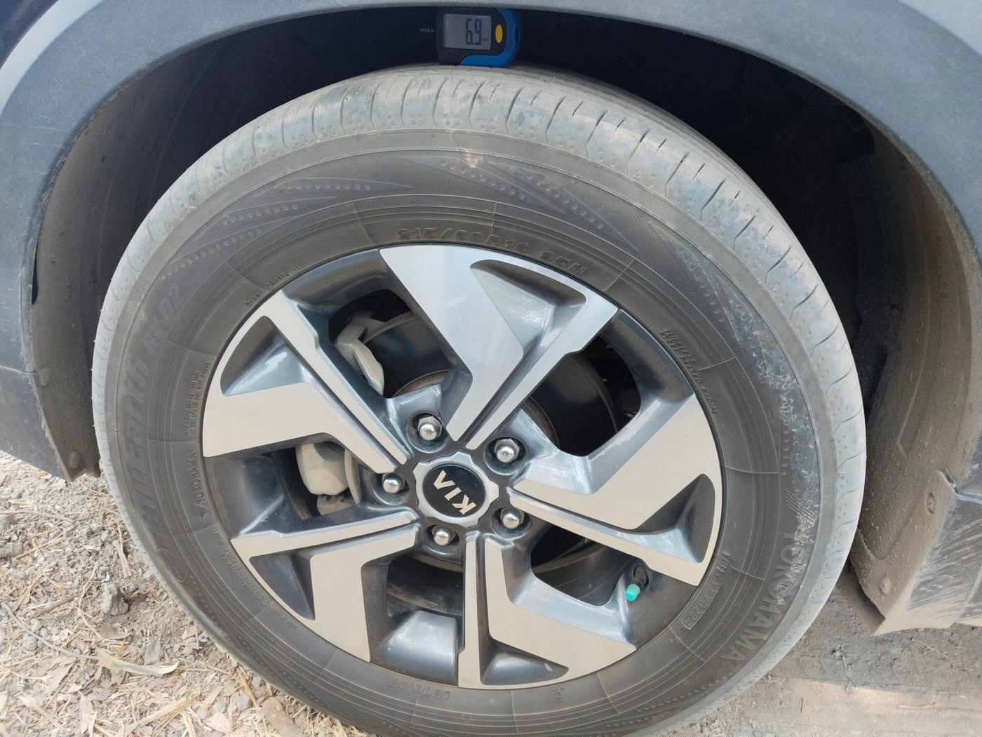 2020 KIA SONET HTX PLUS 1.0 IMT, Petrol, Manual, 64,882 km, tyre