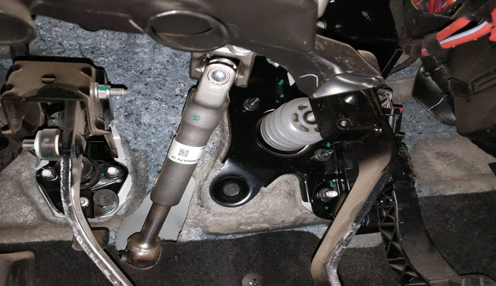 2022 Volkswagen VIRTUS HIGHLINE TSI 1.0 MT, Petrol, Manual, 18,016 km, interior