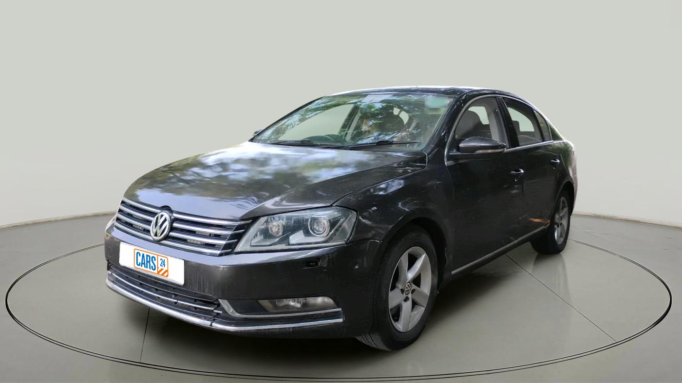 2011 Volkswagen Passat COMFORTLINE DSG, Diesel, Automatic, 1,29,500 km, exterior