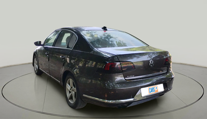 2011 Volkswagen Passat COMFORTLINE DSG, Diesel, Automatic, 1,29,053 km, exterior