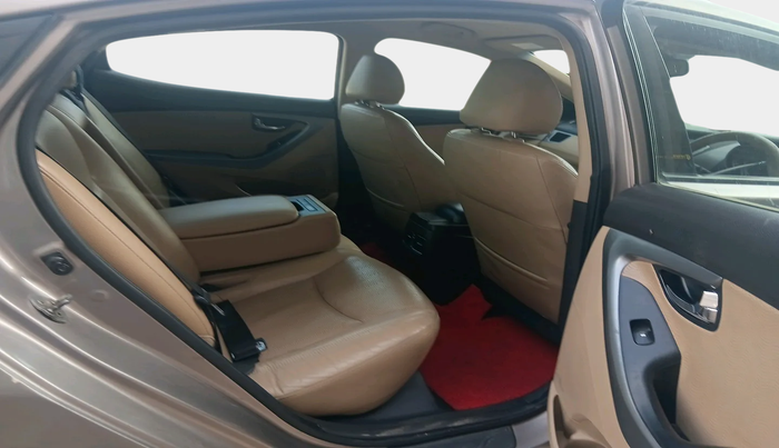 2013 Hyundai New Elantra 1.8 SX MT VTVT, Petrol, Manual, 1,35,786 km, interior