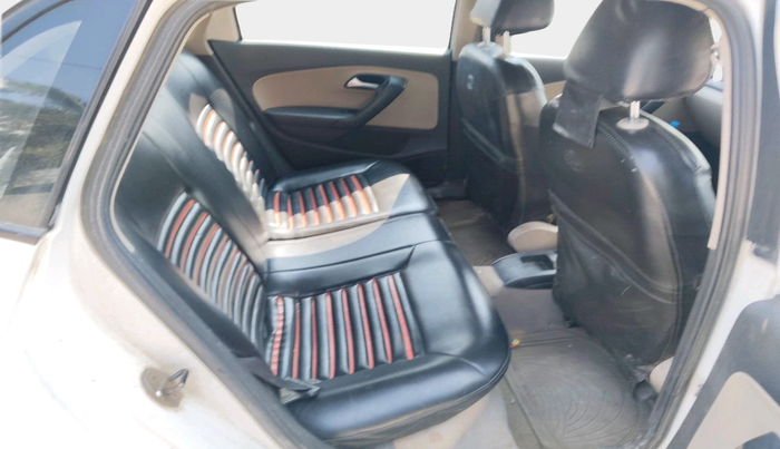 2011 Volkswagen Polo COMFORTLINE 1.2L, Diesel, Manual, 1,60,632 km, interior