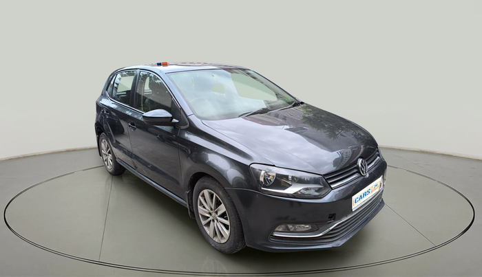 2016 Volkswagen Polo HIGHLINE1.5L, Diesel, Manual, 1,59,546 km, exterior