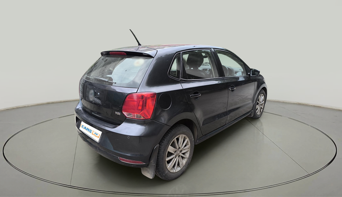 2016 Volkswagen Polo HIGHLINE1.5L, Diesel, Manual, 1,59,546 km, exterior