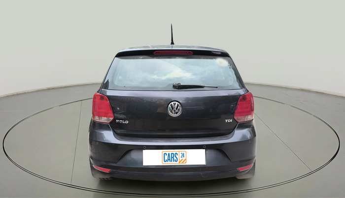 2016 Volkswagen Polo HIGHLINE1.5L, Diesel, Manual, 1,59,546 km, exterior