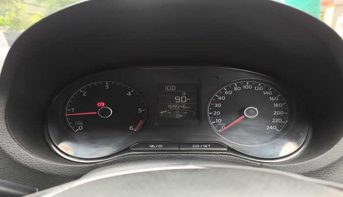 2016 Volkswagen Polo HIGHLINE1.5L, Diesel, Manual, 1,59,546 km, interior