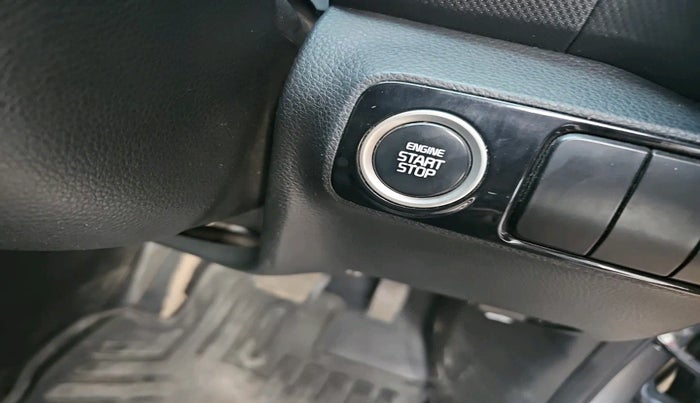 2021 KIA SONET HTK PLUS 1.5 AT, Diesel, Automatic, 71,917 km, interior