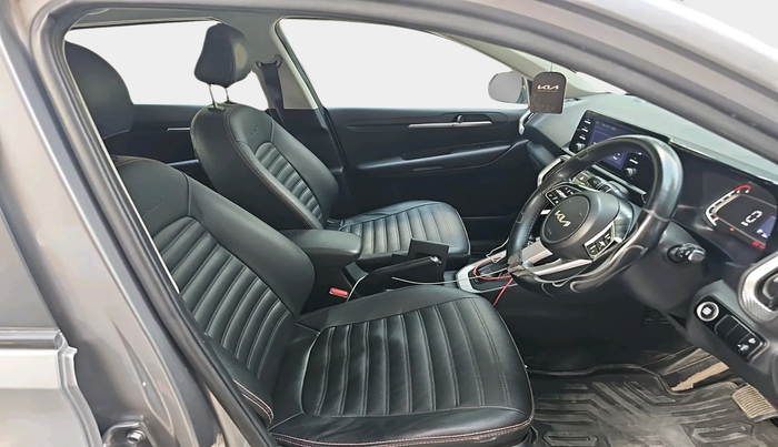 2021 KIA SONET HTK PLUS 1.5 AT, Diesel, Automatic, 71,917 km, interior