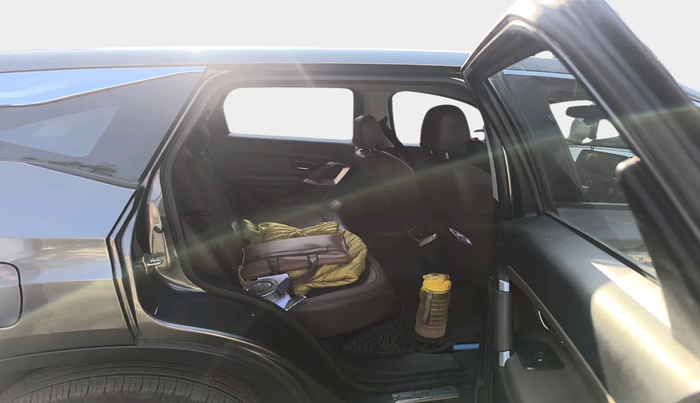 2022 Tata Harrier XZA PLUS 2.0L, Diesel, Automatic, 1,29,996 km, interior