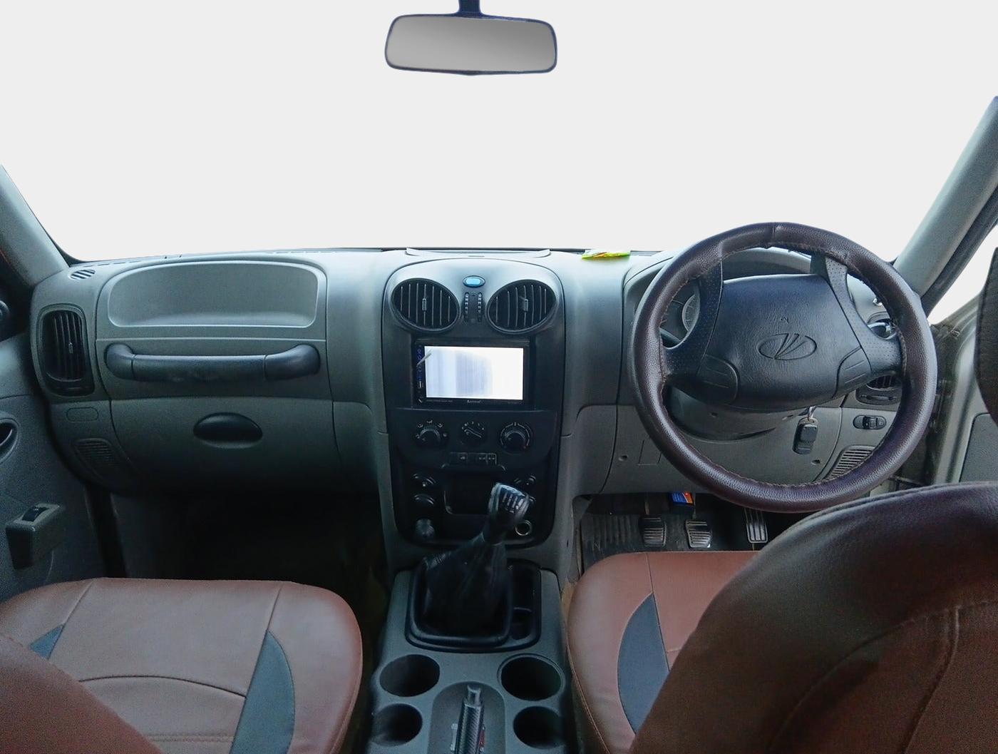 2012 Mahindra Scorpio EX M2DI, Diesel, Manual, 1,43,899 km, interior