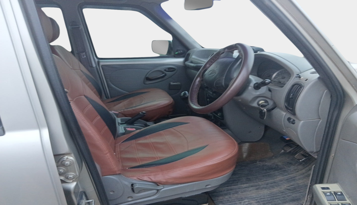 2012 Mahindra Scorpio EX M2DI, Diesel, Manual, 1,42,777 km, interior