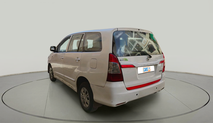 2015 Toyota Innova 2.5 GX 7 STR, Diesel, Manual, 1,99,630 km, exterior