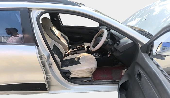 2016 Renault Kwid RXT 0.8, Petrol, Manual, 98,039 km, interior