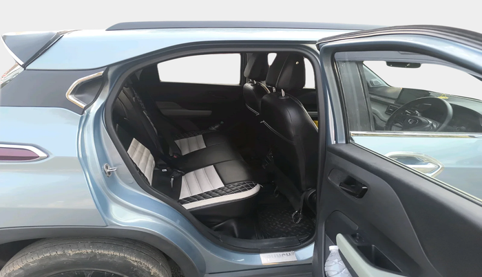 2025 Tata PUNCH Adventure Plus (S), Petrol, Manual, 15,129 km, interior