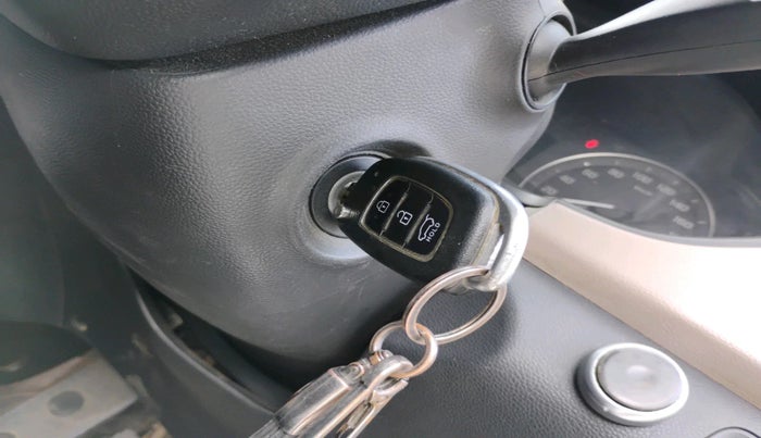 2015 Hyundai Elite i20 SPORTZ 1.2, Petrol, Manual, 1,04,356 km, interior