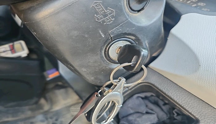 2016 Maruti Wagon R 1.0 LXI CNG, Petrol, Manual, 91,613 km, interior