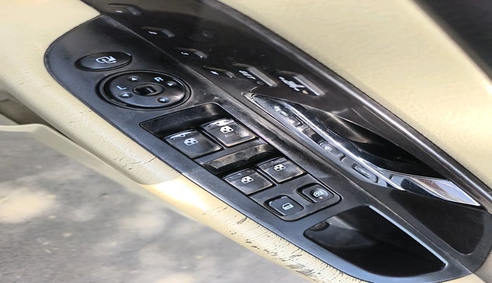 2013 Ssangyong Rexton RX7, Diesel, Automatic, 89,835 km, interior