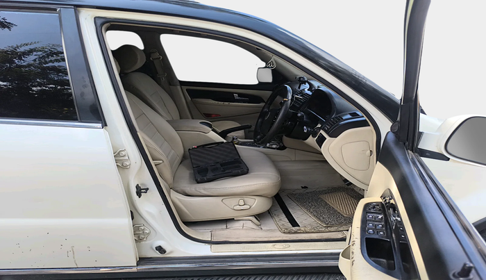 2013 Ssangyong Rexton RX7, Diesel, Automatic, 89,835 km, interior