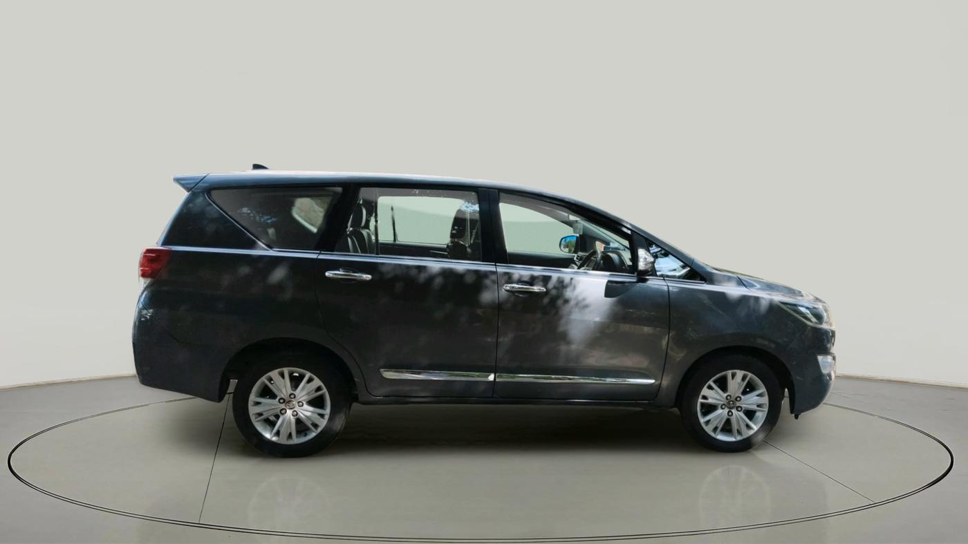 2018 Toyota Innova Crysta 2.4 ZX 7 STR, Diesel, Manual, 1,61,400 km, exterior