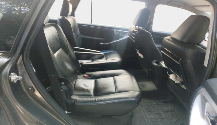 2018 Toyota Innova Crysta 2.4 ZX 7 STR, Diesel, Manual, 1,61,290 km, interior