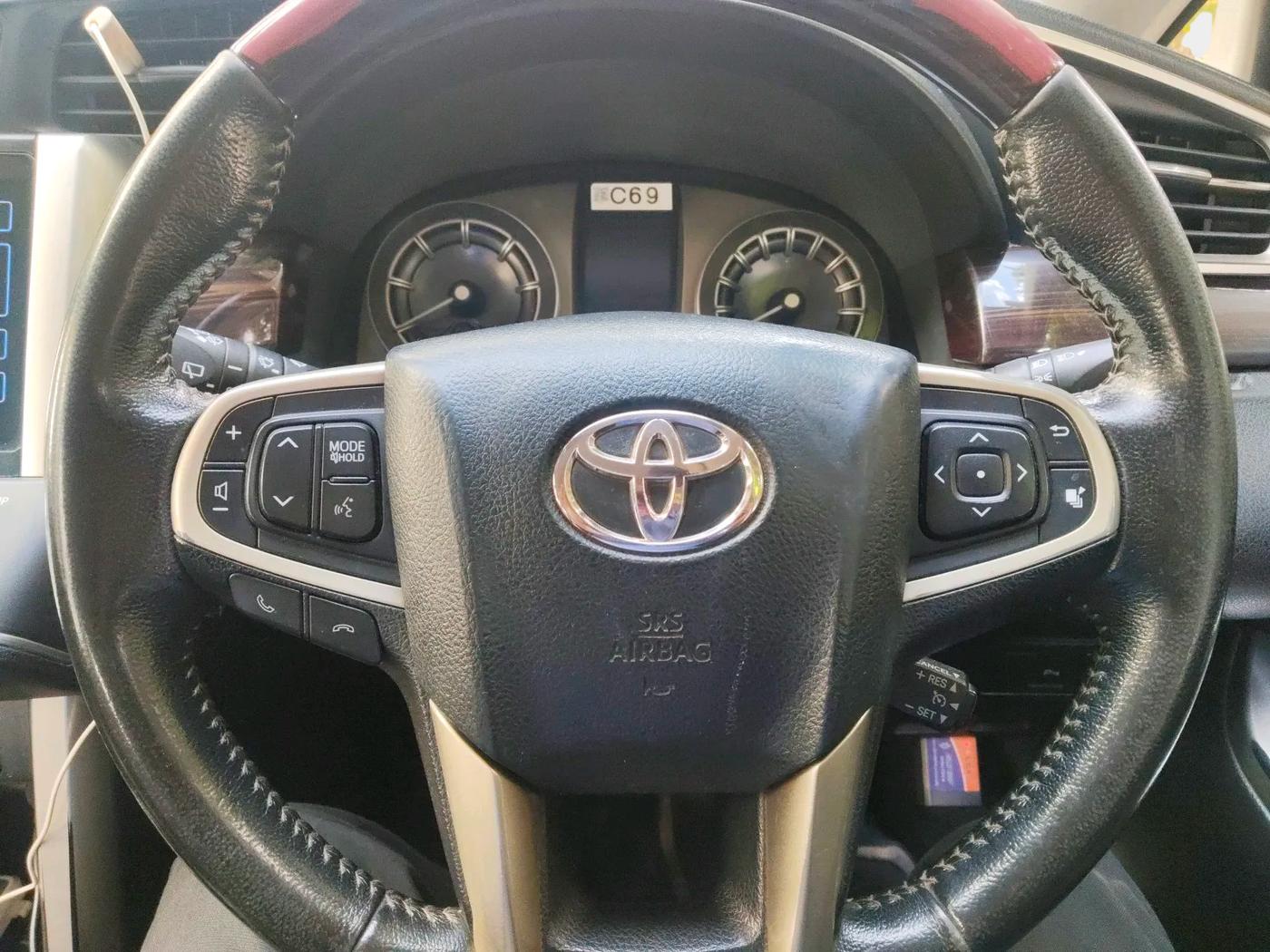 2018 Toyota Innova Crysta 2.4 ZX 7 STR, Diesel, Manual, 1,61,400 km, interior