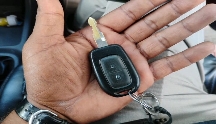 2016 Renault Kwid RXT 0.8, Petrol, Manual, 88,114 km, interior