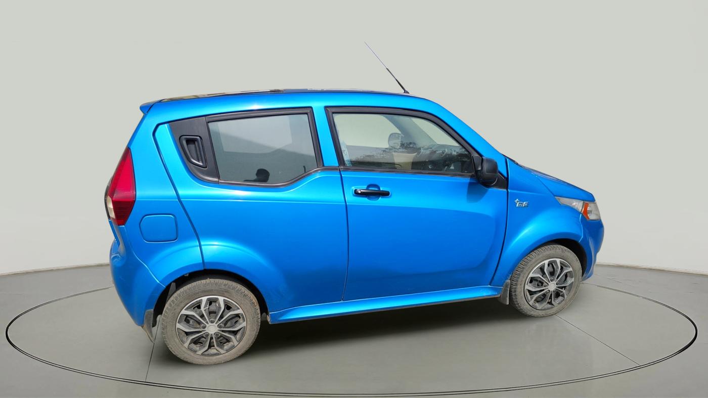 2017 Mahindra E20 Plus P4, Electric, Automatic, 24,439 km, exterior