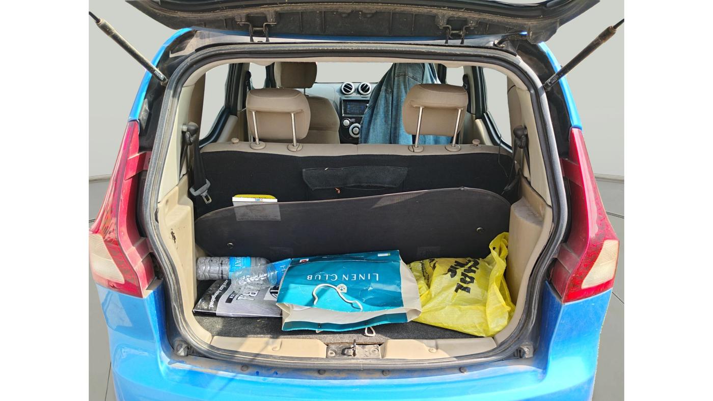 2017 Mahindra E20 Plus P4, Electric, Automatic, 24,439 km, exterior