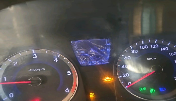 2011 Hyundai Verna FLUIDIC 1.6 CRDI EX, Diesel, Manual, 89,062 km, interior