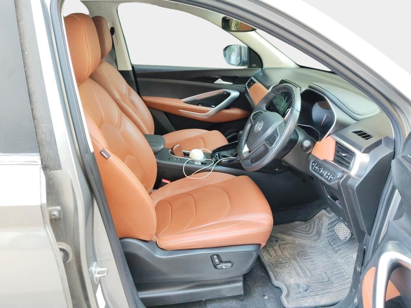 2022 MG HECTOR PLUS SHARP 1.5 PETROL TURBO CVT 6-STR, Petrol, Automatic, 32,000 km, interior
