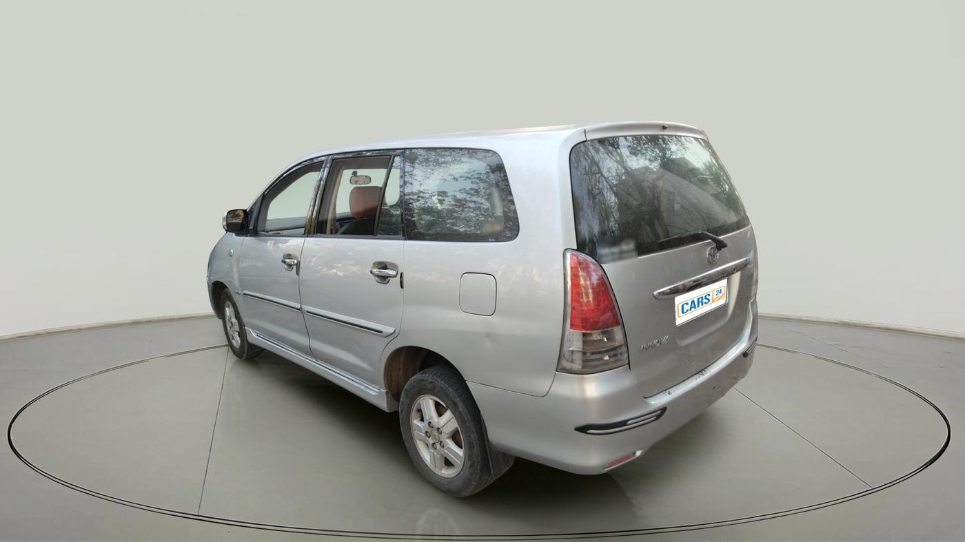 2008 Toyota Innova V 2.5 7 STR, Diesel, Manual, 2,64,605 km, exterior