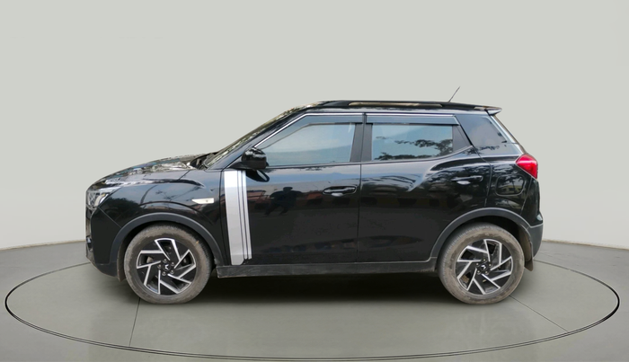 2023 Mahindra XUV300 W6 1.5 Diesel, Diesel, Manual, 74,289 km, exterior