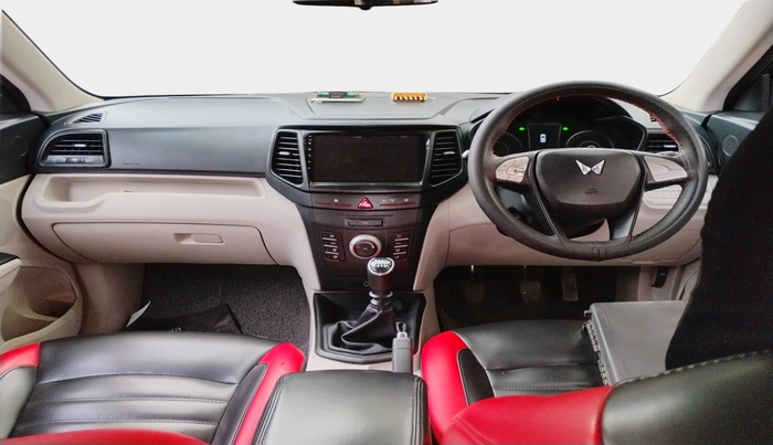 2023 Mahindra XUV300 W6 1.5 Diesel, Diesel, Manual, 74,289 km, interior