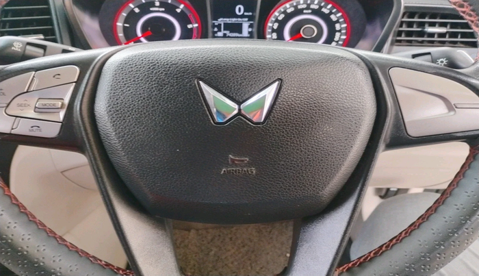 2023 Mahindra XUV300 W6 1.5 Diesel, Diesel, Manual, 74,289 km, interior