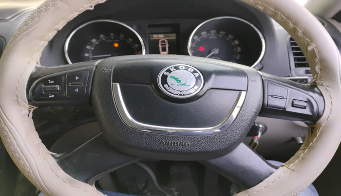 2010 Skoda Yeti ELEGANCE 2.0 TDI CR 4X4, Diesel, Manual, 1,58,909 km, interior