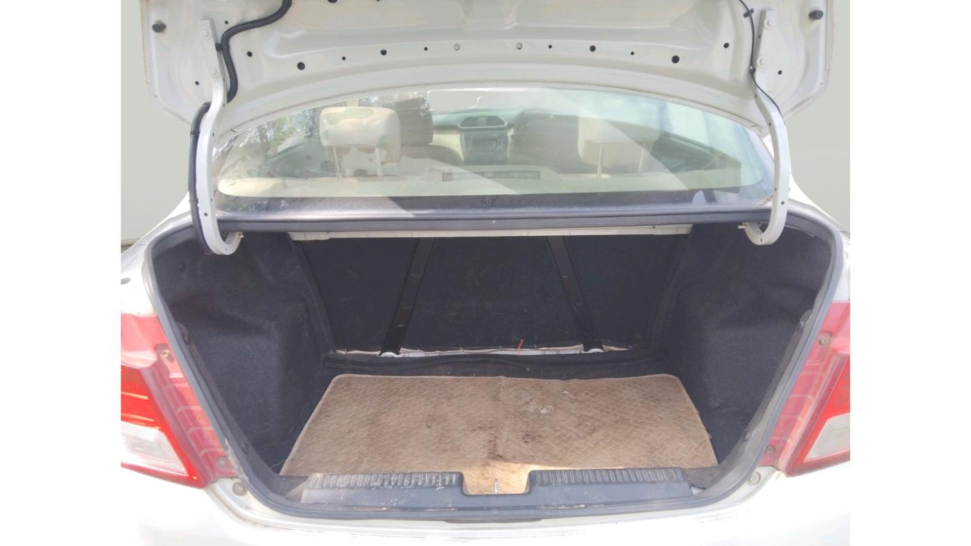 2018 Maruti Dzire VDI AMT, Diesel, Automatic, 1,56,644 km, exterior