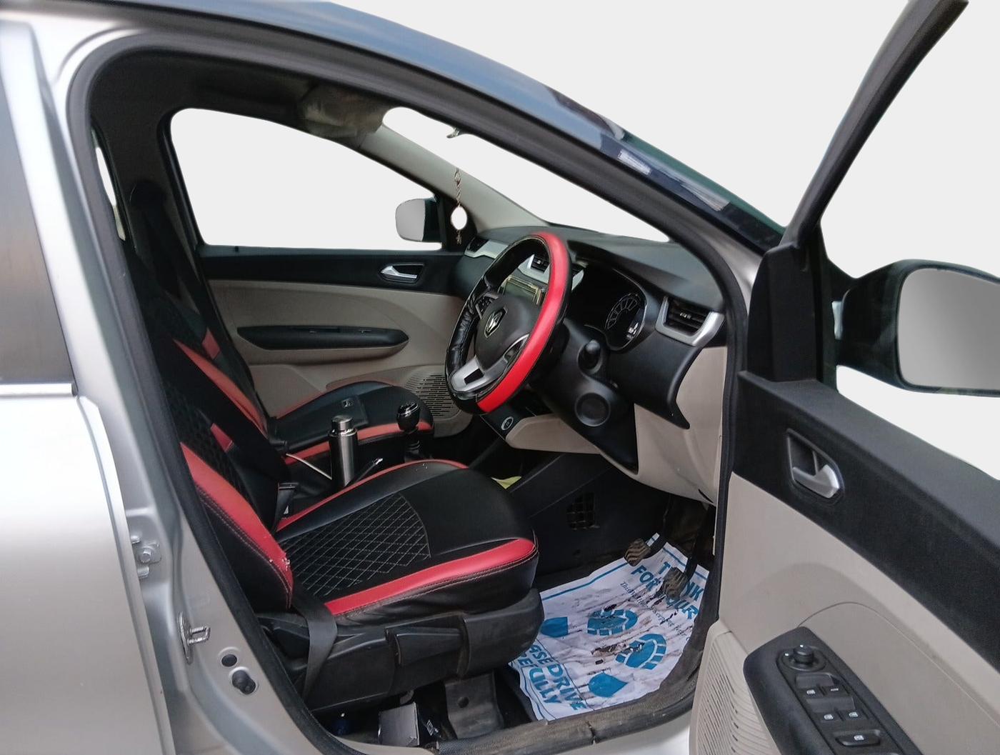 2022 Renault TRIBER RXZ, Petrol, Manual, 6,30,000 km, interior