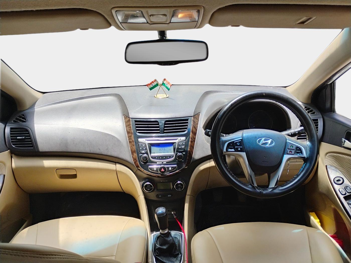 2012 Hyundai Verna FLUIDIC 1.6 CRDI EX, Diesel, Manual, 2,71,014 km, interior