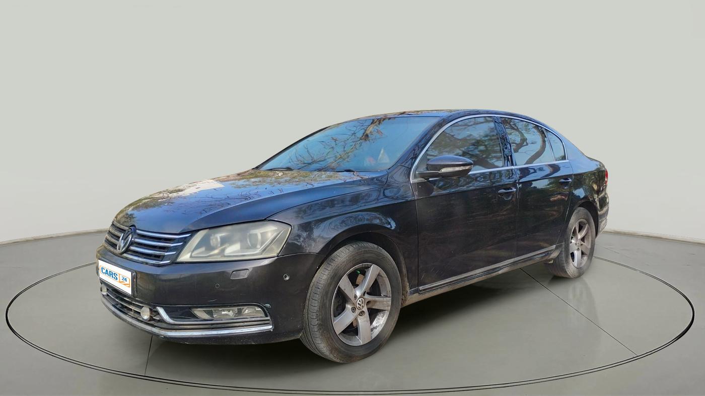 2011 Volkswagen Passat HIGHLINE DSG, Diesel, Automatic, 1,25,297 km, exterior