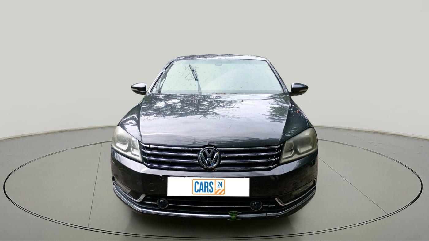 2011 Volkswagen Passat HIGHLINE DSG, Diesel, Automatic, 1,25,297 km, exterior